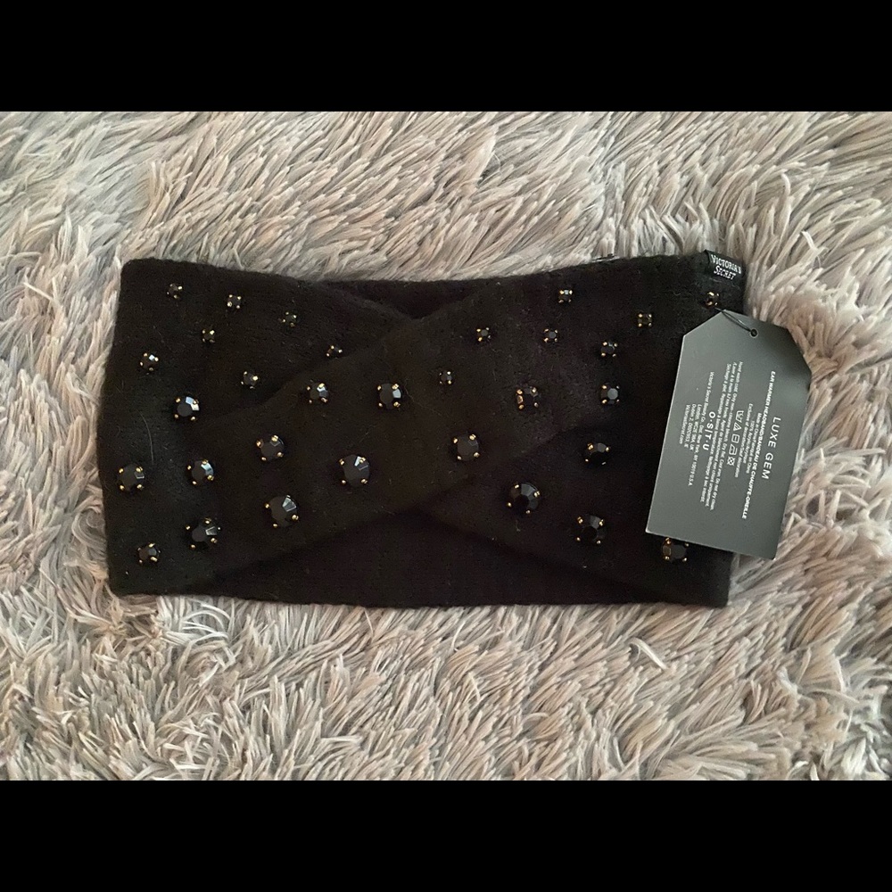 🖤 Victoria’s Secret ear warmer headband 🖤
